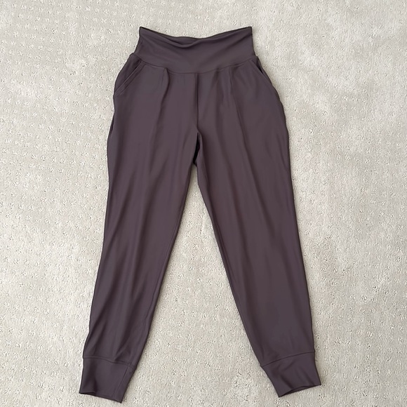 NEW old Navy Joggers - - Picture 1 of 4